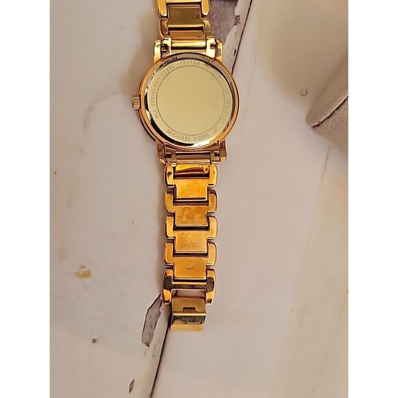 Michael Kors MK3207 Runway Rose Gold Stainless Steel Women's Watch - Picture 7 of 8